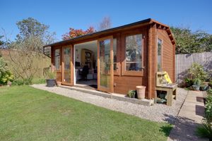 Garden Cabin- click for photo gallery